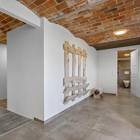 Dom wakacyjny In With Sauna